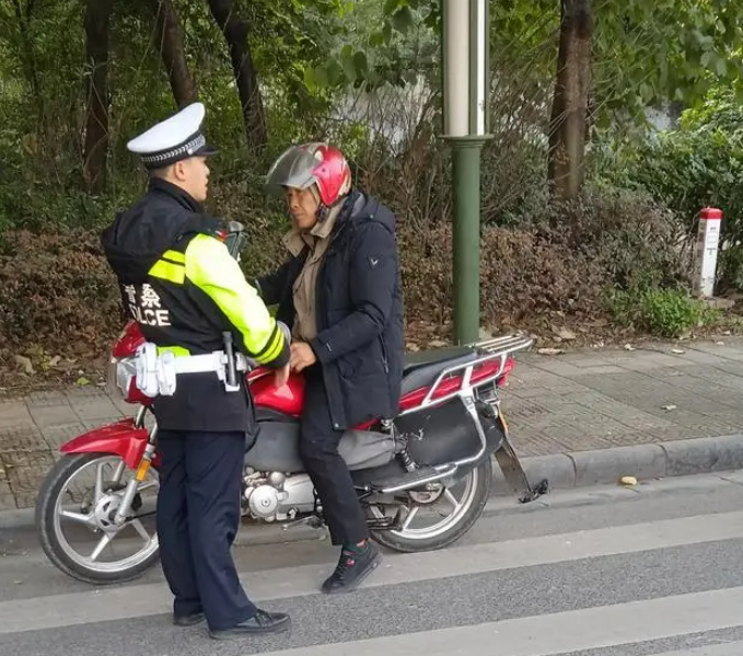 查處酒駕，只為大家的出行保駕護航